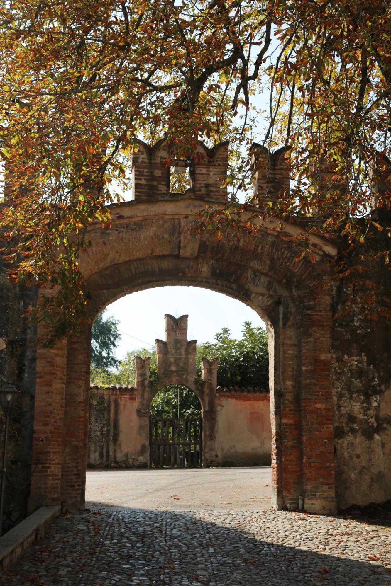 Palazzo De' Rossi Hotel Sasso Marconi Exterior foto